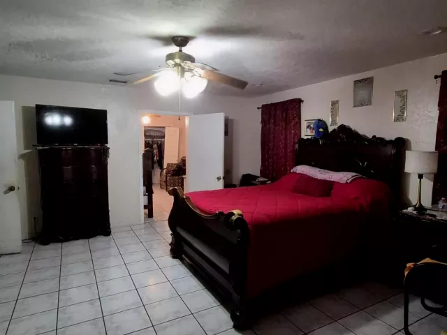 3-bedroom home for sale in Hollywood - 2538 Fillmore Street - MondialRealty