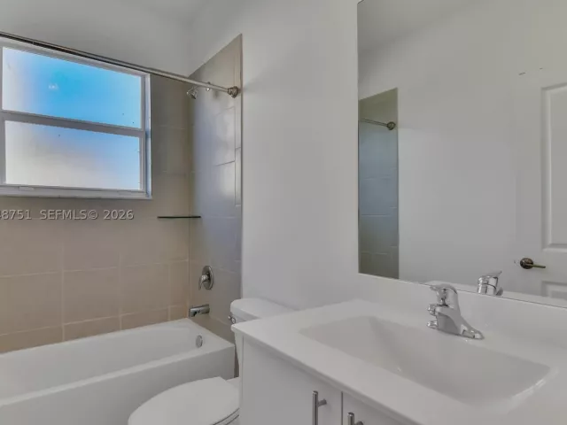 4-bedroom home for sale in Homestead - 16344 SW 290th St - MondialRealty