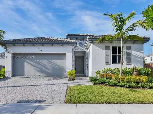 4-bedroom home for sale in Homestead - 16344 SW 290th St - MondialRealty