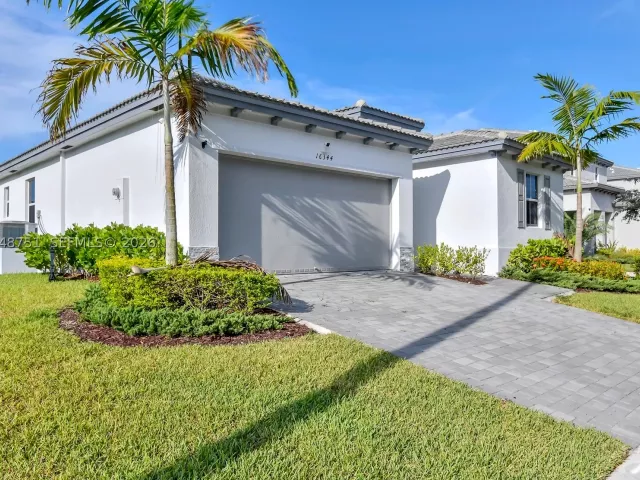 4-bedroom home for sale in Homestead - 16344 SW 290th St - MondialRealty