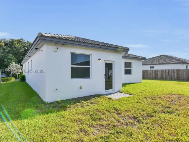 4-bedroom home for sale in Homestead - 16344 SW 290th St - MondialRealty