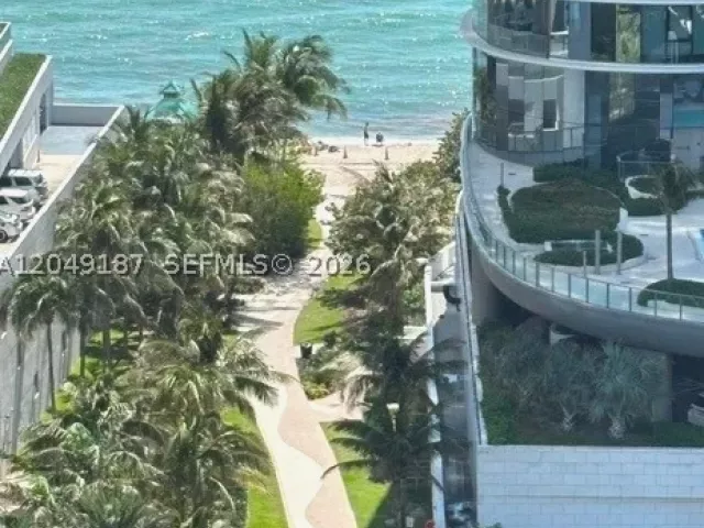 2-bedroom condo for sale in Sunny Isles Beach - 100 Bayview Dr 1906 - MondialRealty