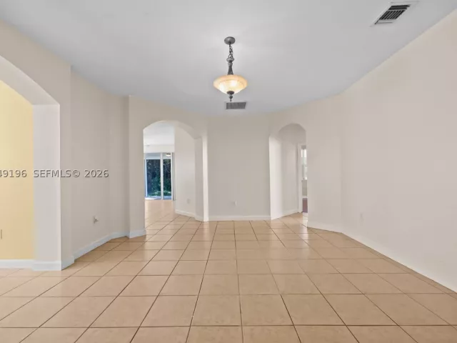 4-bedroom home for sale in Homestead - 10770 SW 245th St - MondialRealty