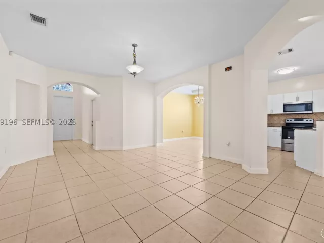 4-bedroom home for sale in Homestead - 10770 SW 245th St - MondialRealty