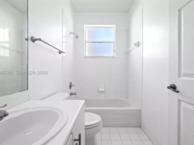 4-bedroom home for sale in Homestead - 10770 SW 245th St - MondialRealty