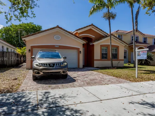 4-bedroom home for sale in Homestead - 10770 SW 245th St - MondialRealty