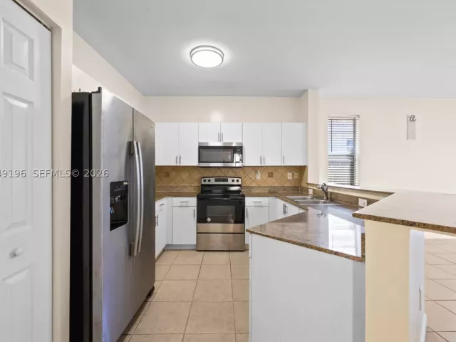 4-bedroom home for sale in Homestead - 10770 SW 245th St - MondialRealty