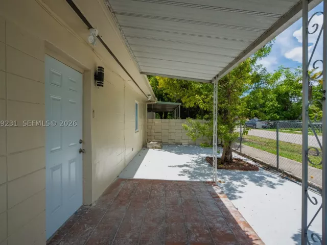 7-bedroom home for rent in Miami - 1701 NW 19th Ave 1701 - MondialRealty