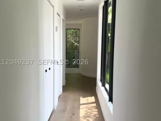 4-bedroom home for rent in Miami - 4101 Battersea Rd 1 - MondialRealty