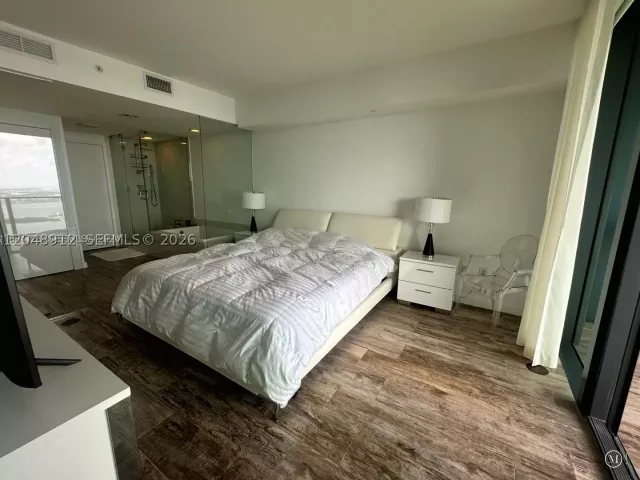 2-bedroom condo for sale in Miami - 650 NE 32nd St 4205 - MondialRealty