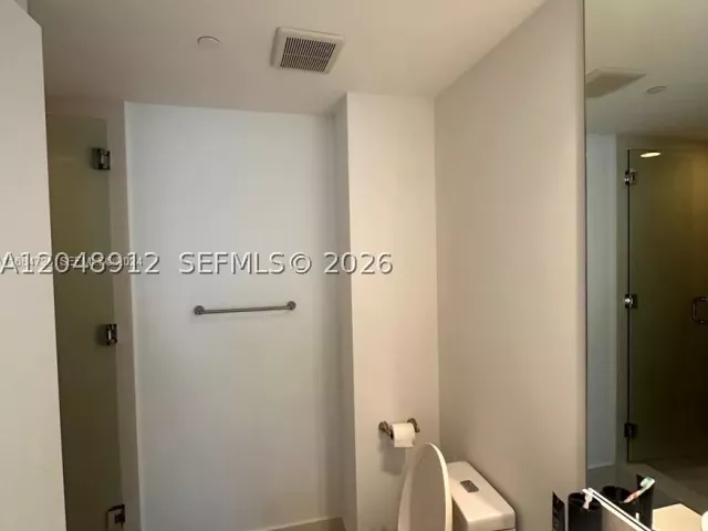 2-bedroom condo for sale in Miami - 650 NE 32nd St 4205 - MondialRealty