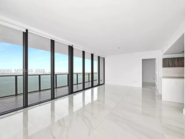 3-bedroom condo for sale in Miami - 3131 NE 7th Ave 1806 - MondialRealty