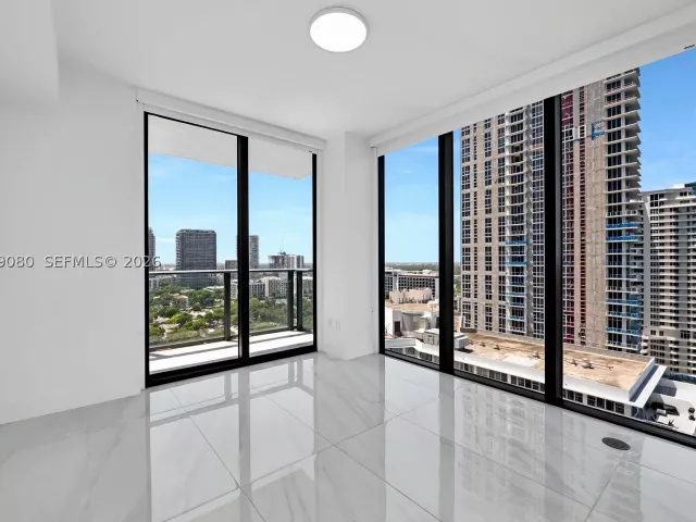 3-bedroom condo for sale in Miami - 3131 NE 7th Ave 1806 - MondialRealty