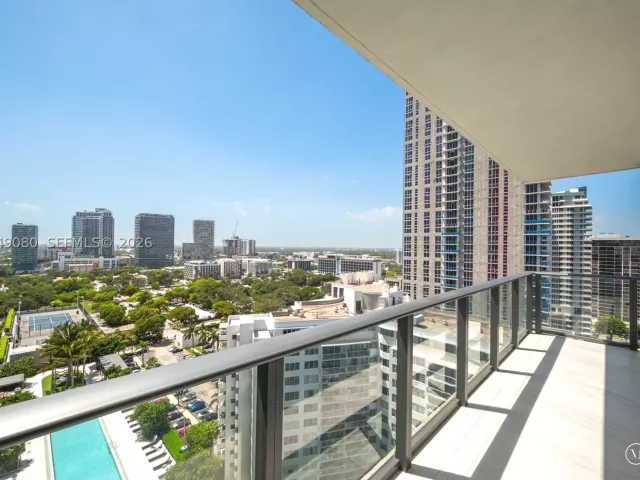 3-bedroom condo for sale in Miami - 3131 NE 7th Ave 1806 - MondialRealty