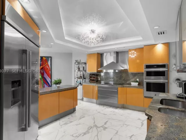 3-bedroom condo for sale in Aventura - 2600 Island Blvd 2603 - MondialRealty
