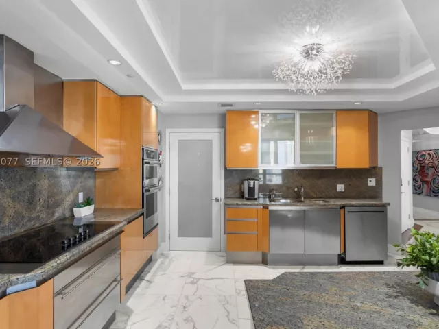 3-bedroom condo for sale in Aventura - 2600 Island Blvd 2603 - MondialRealty