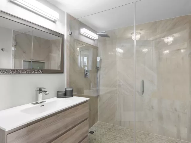 3-bedroom condo for sale in Aventura - 2600 Island Blvd 2603 - MondialRealty