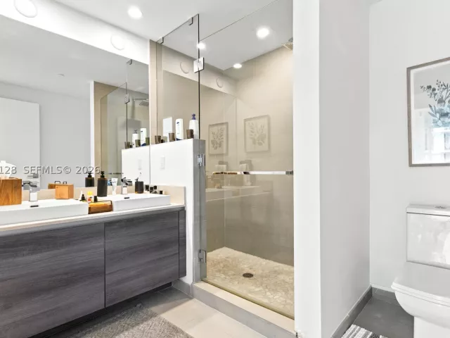 2-bedroom condo for rent in Miami - 1080 Brickell Ave 2609 - MondialRealty