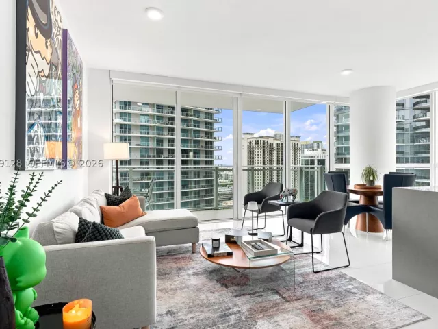 2-bedroom condo for rent in Miami - 1080 Brickell Ave 2609 - MondialRealty