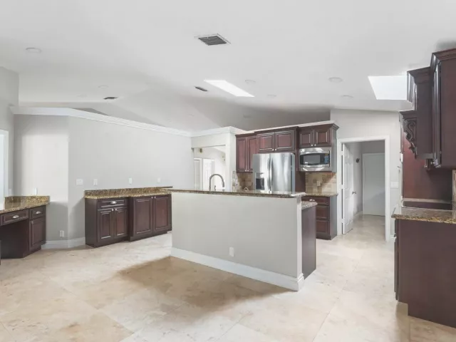 4-bedroom home for rent in Boca Raton - 1598 SW 5th Avenue - MondialRealty