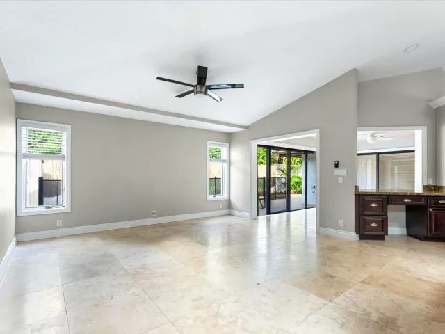 4-bedroom home for rent in Boca Raton - 1598 SW 5th Avenue - MondialRealty