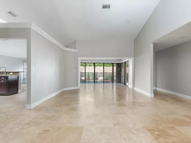 4-bedroom home for rent in Boca Raton - 1598 SW 5th Avenue - MondialRealty