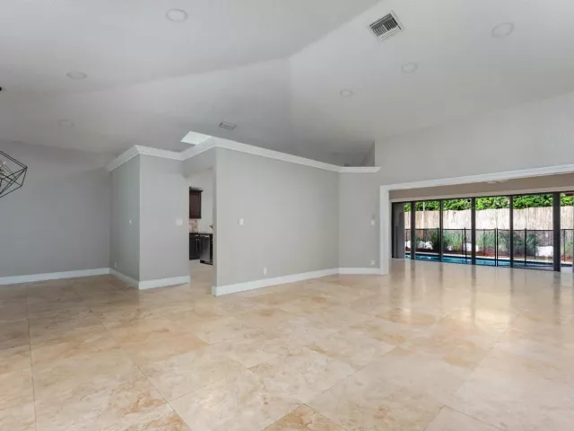 4-bedroom home for rent in Boca Raton - 1598 SW 5th Avenue - MondialRealty