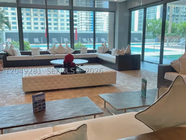 2-bedroom condo for rent in Miami - 1080 Brickell Ave 1709 - MondialRealty