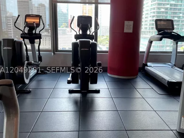 2-bedroom condo for rent in Miami - 1080 Brickell Ave 1709 - MondialRealty