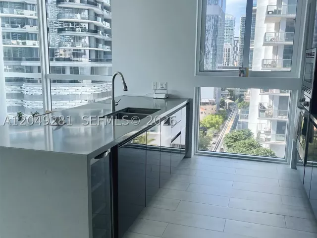 2-bedroom condo for rent in Miami - 1080 Brickell Ave 1709 - MondialRealty