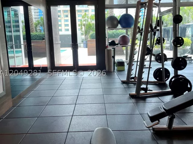 2-bedroom condo for rent in Miami - 1080 Brickell Ave 1709 - MondialRealty