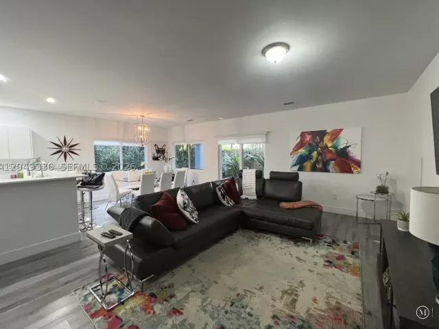 3-bedroom home for rent in Pompano Beach - 1121 NE 23rd Ter 1121 - MondialRealty