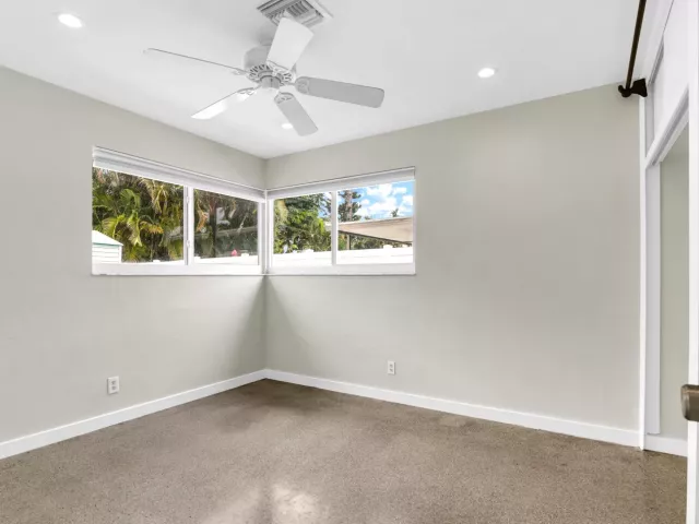 2-bedroom home for rent in Deerfield Beach - 909 SE 16 Place - MondialRealty