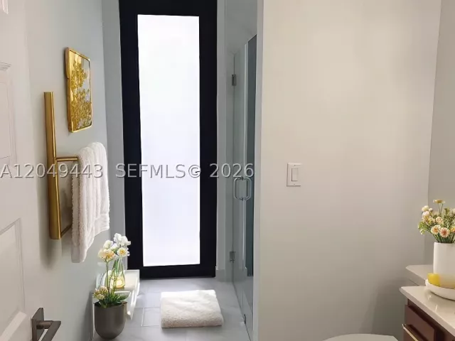 5-bedroom home for sale in Homestead - 24440 SW 209th Pl - MondialRealty