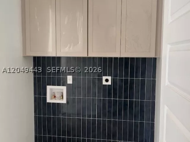 5-bedroom home for sale in Homestead - 24440 SW 209th Pl - MondialRealty