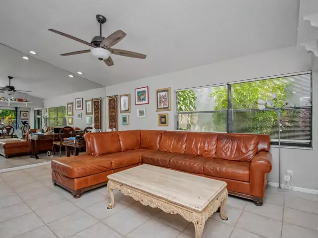 3-bedroom home for rent in Boca Raton - 7678 Solimar Circle - MondialRealty