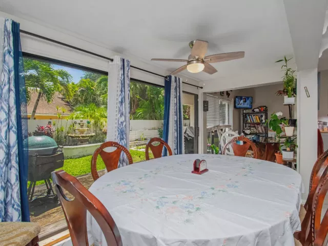 3-bedroom home for rent in Boca Raton - 7678 Solimar Circle - MondialRealty