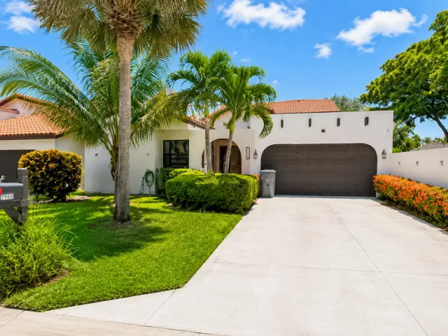 3-bedroom home for rent in Boca Raton - 7678 Solimar Circle - MondialRealty