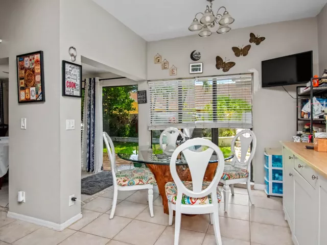 3-bedroom home for rent in Boca Raton - 7678 Solimar Circle - MondialRealty