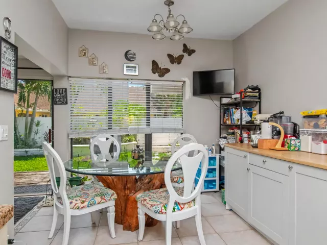 3-bedroom home for rent in Boca Raton - 7678 Solimar Circle - MondialRealty
