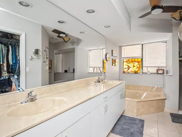 3-bedroom home for rent in Boca Raton - 7678 Solimar Circle - MondialRealty