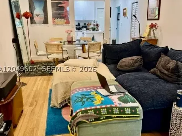 3-bedroom home for rent in Coral Gables - 3801 Ponce De Leon Blvd 3803 - MondialRealty