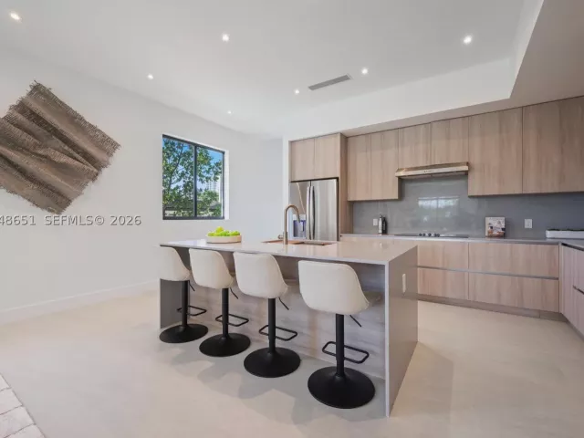 4-bedroom home for sale in Miami - 2787 SW 34th Ave - MondialRealty