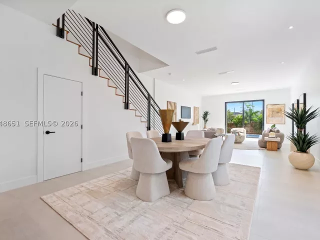 4-bedroom home for sale in Miami - 2787 SW 34th Ave - MondialRealty