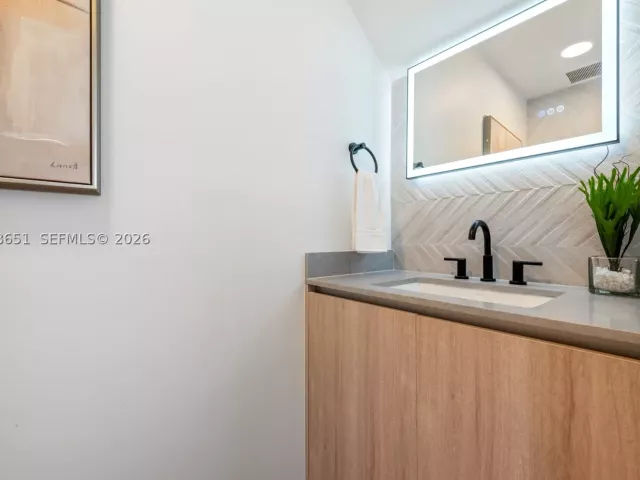 4-bedroom home for sale in Miami - 2787 SW 34th Ave - MondialRealty
