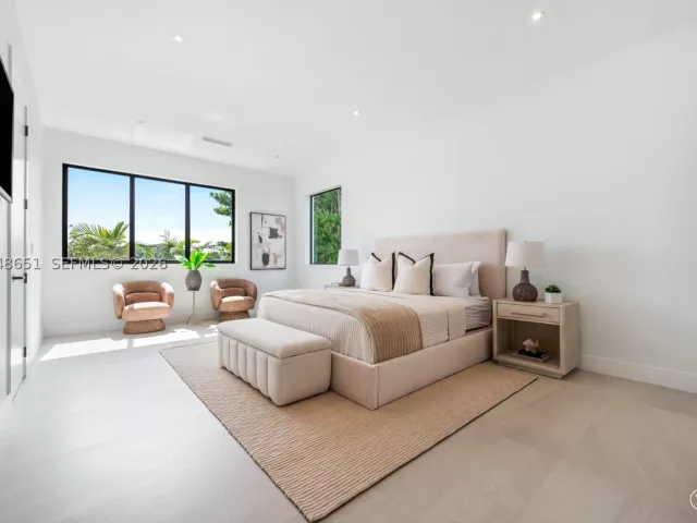 4-bedroom home for sale in Miami - 2787 SW 34th Ave - MondialRealty