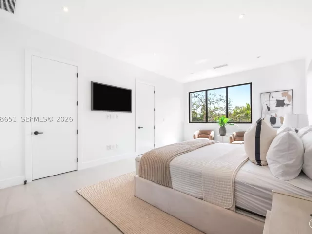 4-bedroom home for sale in Miami - 2787 SW 34th Ave - MondialRealty