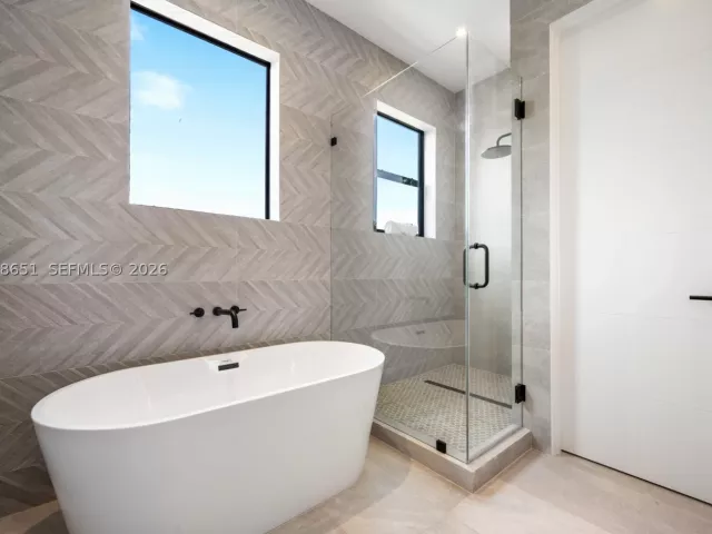 4-bedroom home for sale in Miami - 2787 SW 34th Ave - MondialRealty