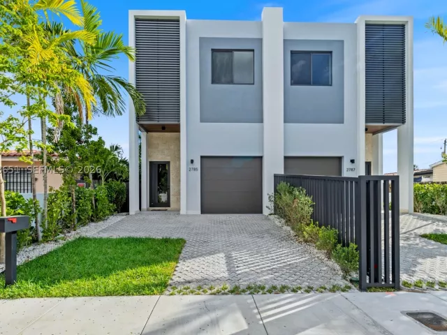 4-bedroom home for sale in Miami - 2787 SW 34th Ave - MondialRealty