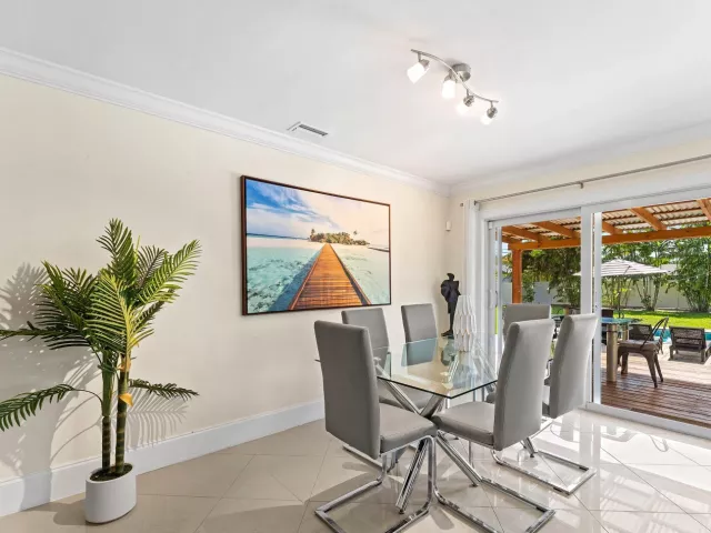 3-bedroom home for sale in Delray Beach - 1638 NE 3rd Avenue - MondialRealty